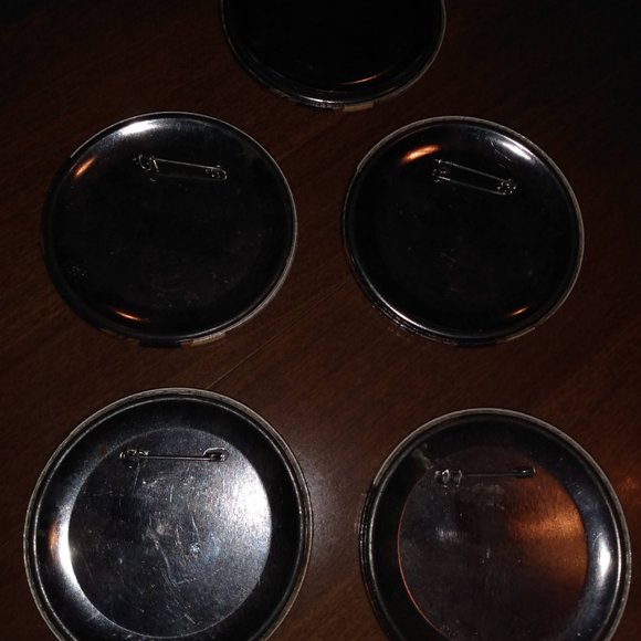 Vintage Coke Cola Pin Back Buttons - Picture 3 of 5